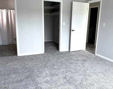 4728 Orange Grove Boulevard - Photo Thumbnail 7