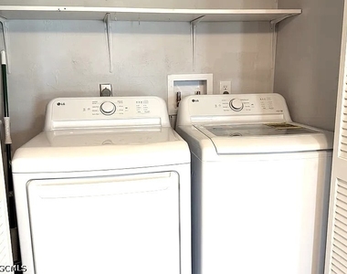4728 Orange Grove Boulevard - Photo Thumbnail 11