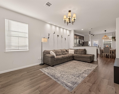 23639 Buttress Root Drive - Photo Thumbnail 11