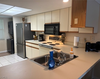 4500 Se 5th Place - Photo Thumbnail 10