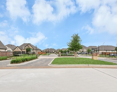 584 Santa Rosa Hills Drive - Photo Thumbnail 33