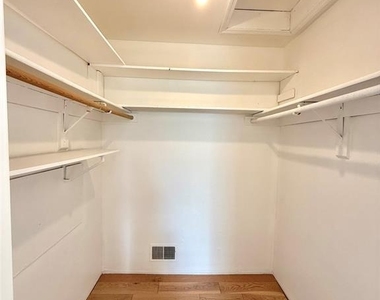 901 Tuliptree - Photo Thumbnail 3