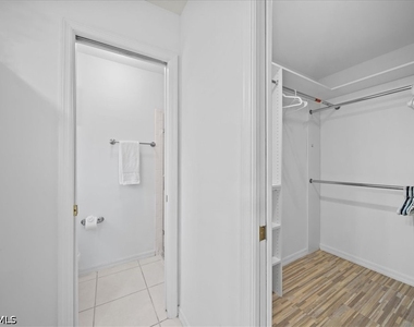 627 Saint Andrews Boulevard - Photo Thumbnail 10