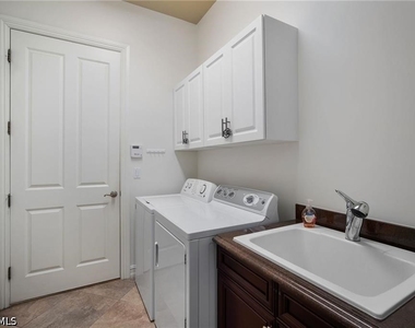 6476 Caldecott Drive - Photo Thumbnail 19