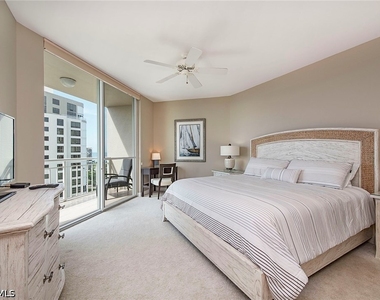 4255 Gulf Shore Boulevard N - Photo Thumbnail 4
