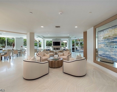 4255 Gulf Shore Boulevard N - Photo Thumbnail 10