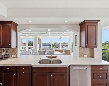 4031 Gulf Shore Boulevard N - Photo Thumbnail 23