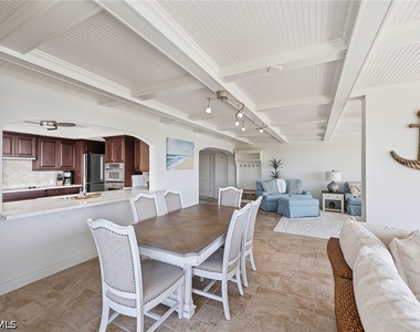 4031 Gulf Shore Boulevard N - Photo Thumbnail 14