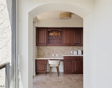 4031 Gulf Shore Boulevard N - Photo Thumbnail 15