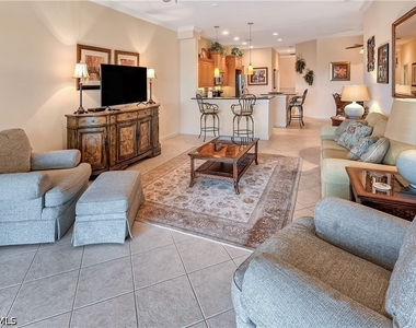 8600 Via Rapallo Drive - Photo Thumbnail 8
