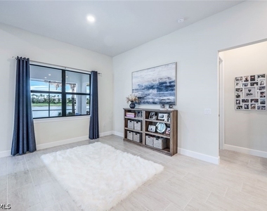 19200 Aqua Shore Drive - Photo Thumbnail 9