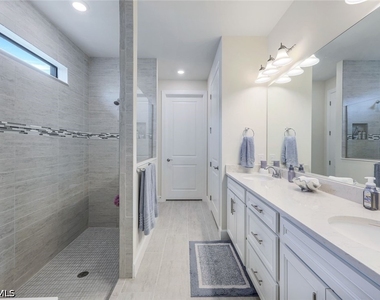 19200 Aqua Shore Drive - Photo Thumbnail 8