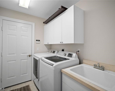 8884 Mustang Island Circle - Photo Thumbnail 19