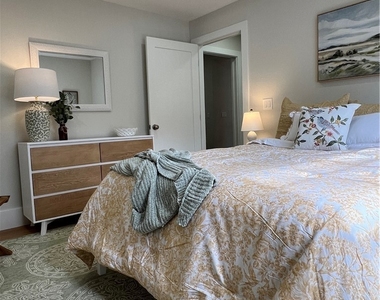 7087 Barrington Circle - Photo Thumbnail 22