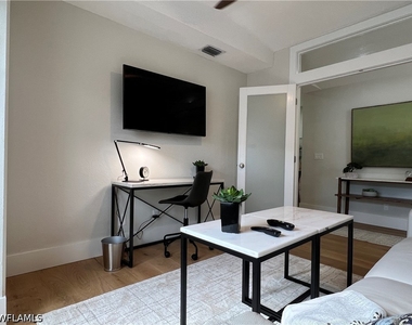 7087 Barrington Circle - Photo Thumbnail 26