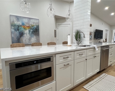 7087 Barrington Circle - Photo Thumbnail 30
