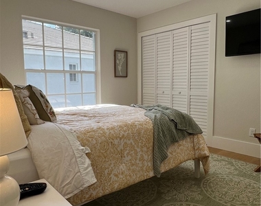7087 Barrington Circle - Photo Thumbnail 21