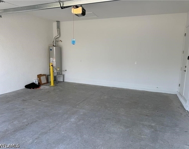 20623 Fair Oak Lane - Photo Thumbnail 9