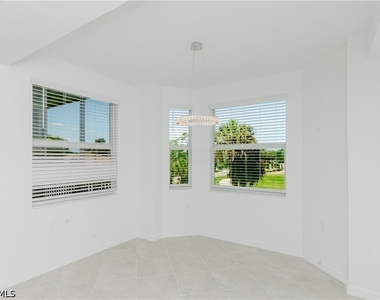 18451 Copperhead Court N - Photo Thumbnail 7