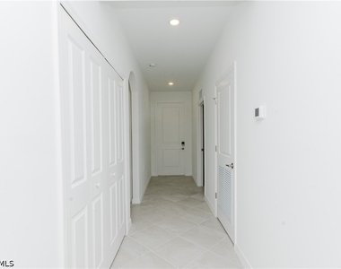 18451 Copperhead Court N - Photo Thumbnail 17