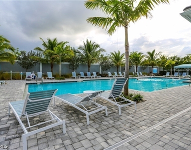 2626 Seychelles Circle - Photo Thumbnail 43