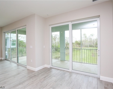 2626 Seychelles Circle - Photo Thumbnail 18