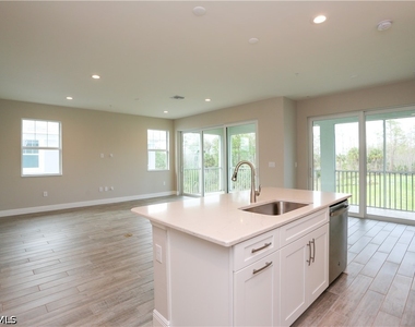2626 Seychelles Circle - Photo Thumbnail 15