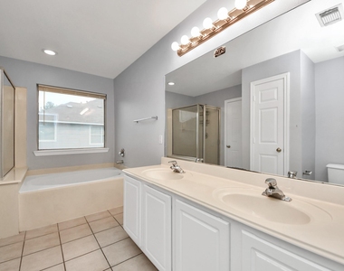 16526 Cairngrove Lane - Photo Thumbnail 34