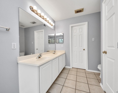 16526 Cairngrove Lane - Photo Thumbnail 32