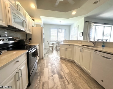 2880 Cypress Trace Circle - Photo Thumbnail 5