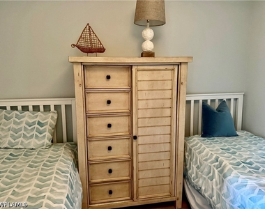 9514 Avellino Way - Photo Thumbnail 19