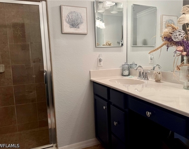 9514 Avellino Way - Photo Thumbnail 14