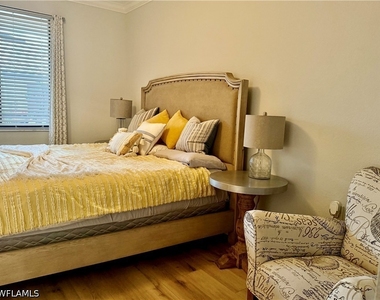 9514 Avellino Way - Photo Thumbnail 11