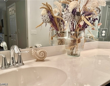 9514 Avellino Way - Photo Thumbnail 15