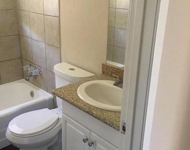 10614 Edgar Street - Photo Thumbnail 4