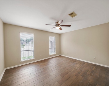 12719 Ashford Chase Drive - Photo Thumbnail 10