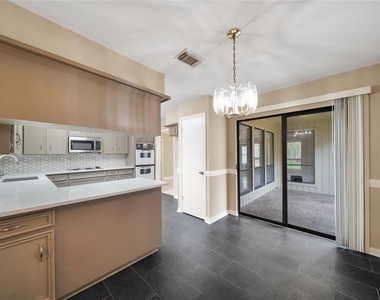 12719 Ashford Chase Drive - Photo Thumbnail 6