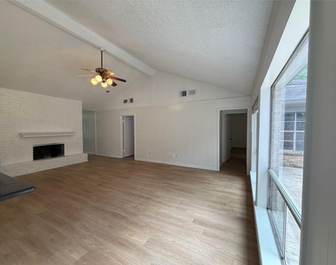 1847 Spruce Knob Drive - Photo Thumbnail 2