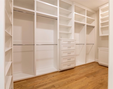 1507 Martin Street - Photo Thumbnail 29