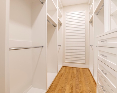 1507 Martin Street - Photo Thumbnail 31