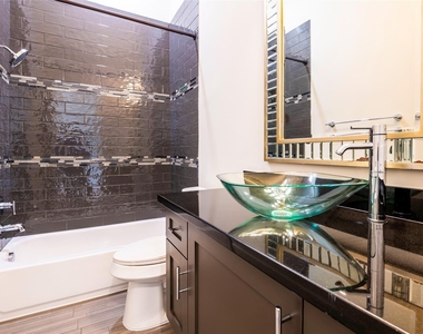 1507 Martin Street - Photo Thumbnail 18