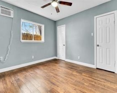5911 Grace Lane - Photo Thumbnail 4