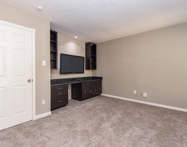 9400 Doliver Drive - Photo Thumbnail 25