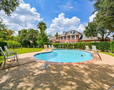9400 Doliver Drive - Photo Thumbnail 41