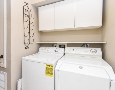 9400 Doliver Drive - Photo Thumbnail 16