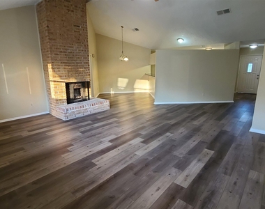 17123 Forelock Way - Photo Thumbnail 2