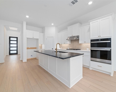 5177 Enchanted Pine Ct - Photo Thumbnail 4