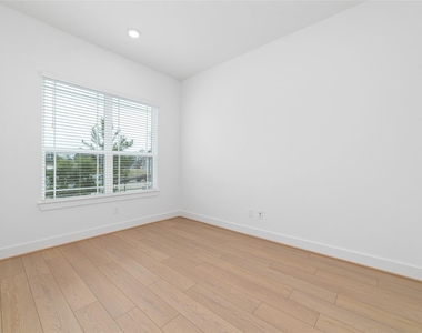 5177 Enchanted Pine Ct - Photo Thumbnail 3
