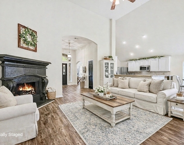7418 Lakesage - Photo Thumbnail 10