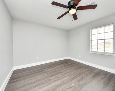 15423 Ridingwood Drive - Photo Thumbnail 26